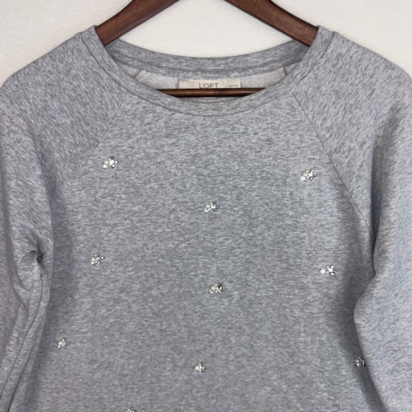 LOFT Ann Taylor Grey Sweater Top Sweatshirt‎ Jewel Pearl Sparkle Crew Neck Large - Picture 5 of 12